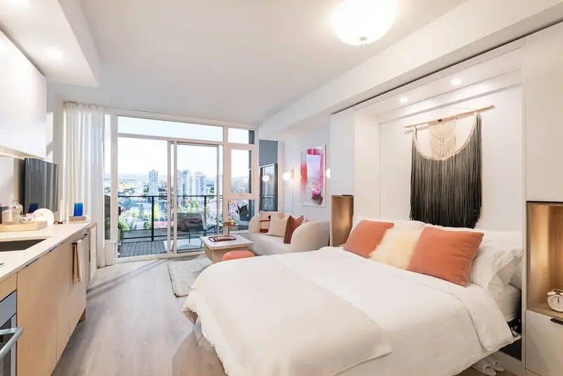 503 13738 CENTRAL AVENUE - photo 2 of 8