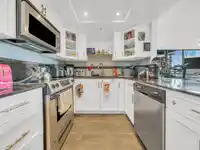 907 10899 UNIVERSITY DRIVE - thumbnail 1