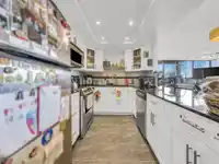 907 10899 UNIVERSITY DRIVE - thumbnail 16