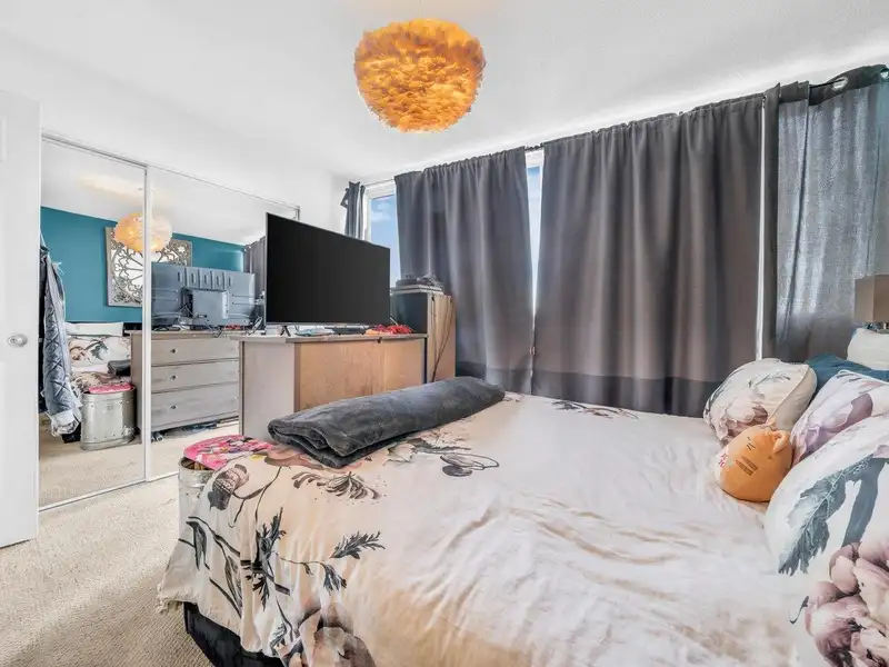 907 10899 UNIVERSITY DRIVE - photo 3 of 23