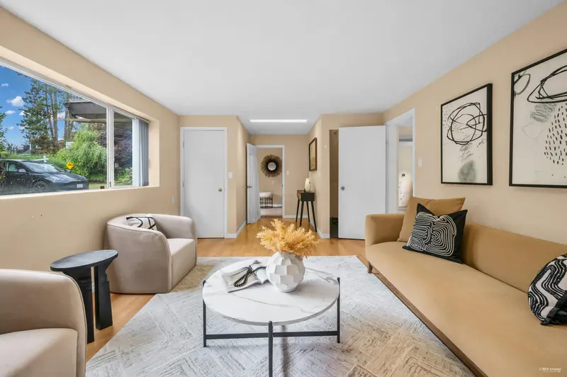 2705 HENRY STREET - photo 1 of 24