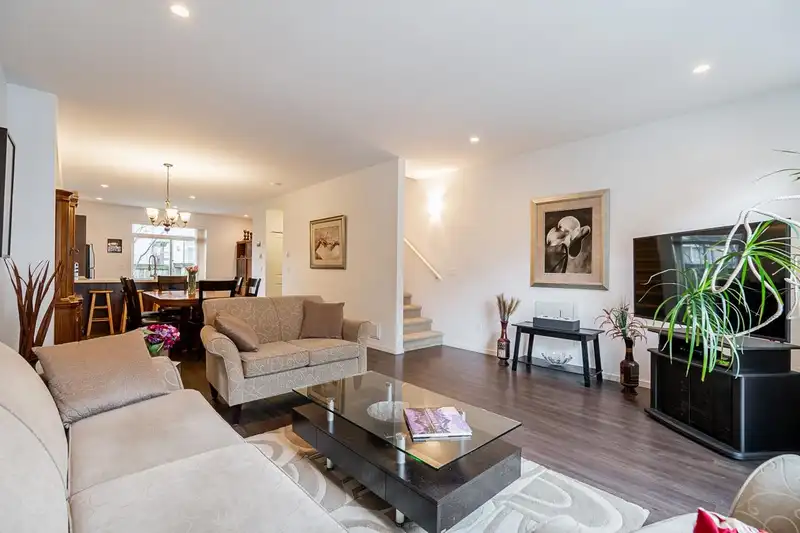 7 6895 188 STREET - photo 3 of 39