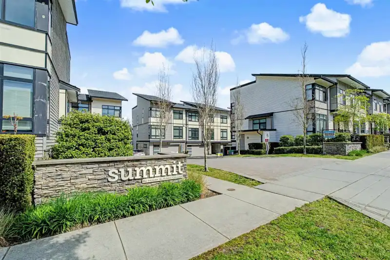 43 14057 60A AVENUE - photo 1 of 20