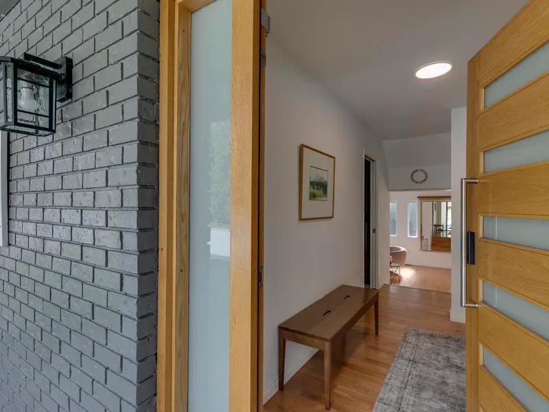 763 WEYMOUTH DRIVE - photo 3 of 25