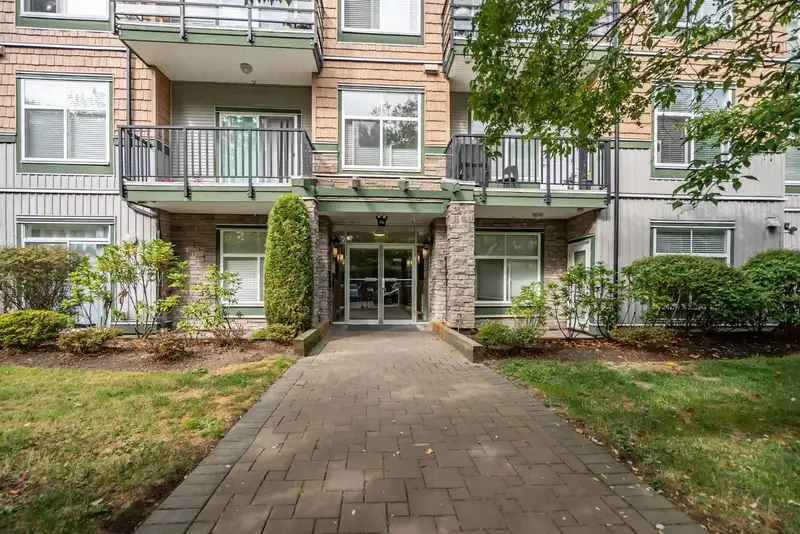 305 8183 121A STREET - photo 3 of 38