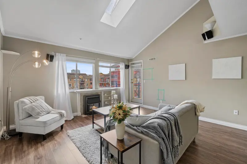 425 3 RIALTO COURT - photo 3 of 25