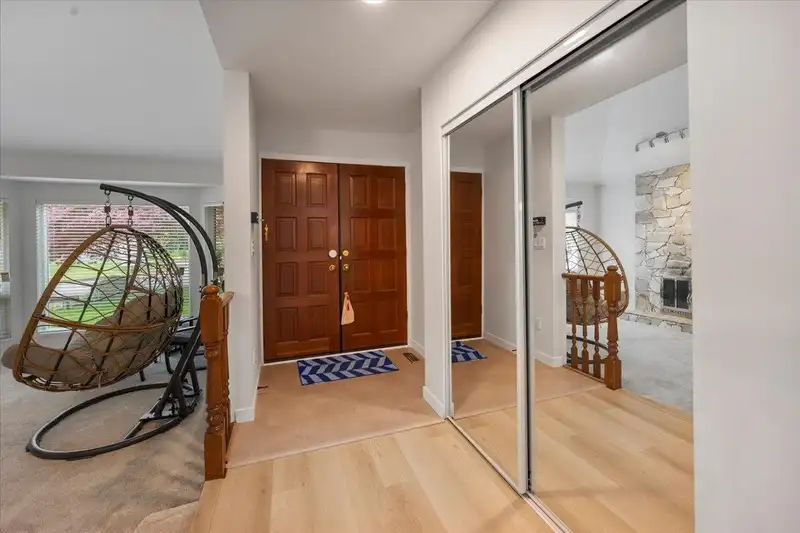 16160 BROOKSIDE COURT - photo 2 of 38