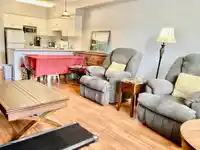 209 16068 83 AVENUE - thumbnail 2