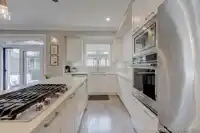 192 16488 64 AVENUE - thumbnail 8