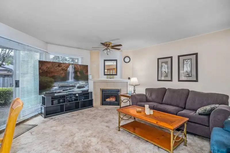 9 9255 122 STREET - photo 2 of 33