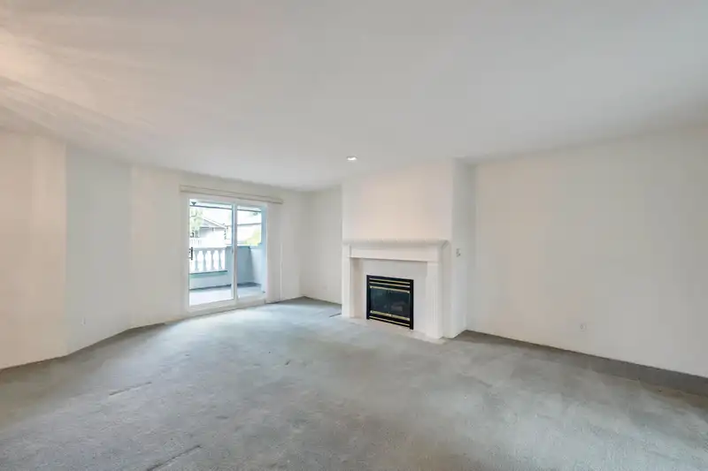 234 13888 70 AVENUE - photo 4 of 40