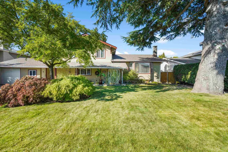 4967 59 STREET - photo 1 of 25