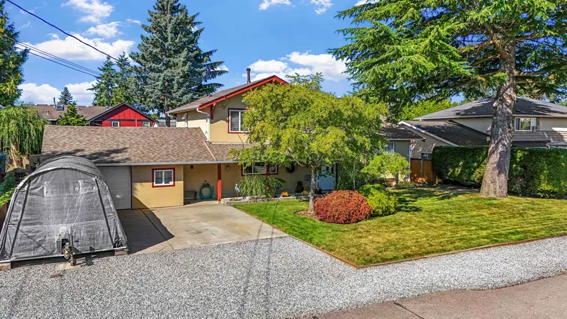 4967 59 STREET - photo 3 of 25