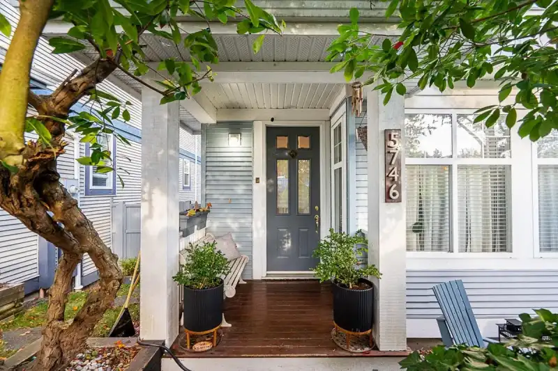 5746 149 STREET - photo 1 of 25