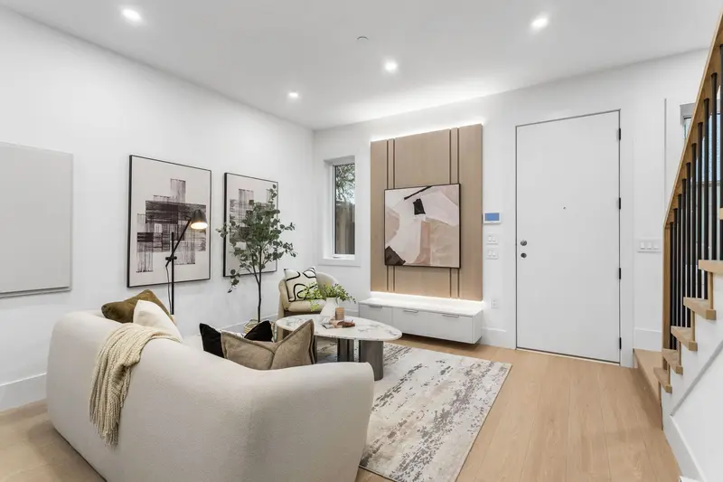 3277 GRAVELEY STREET - photo 2 of 17