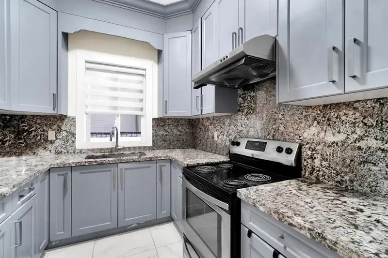 6655 121A STREET - photo 3 of 7