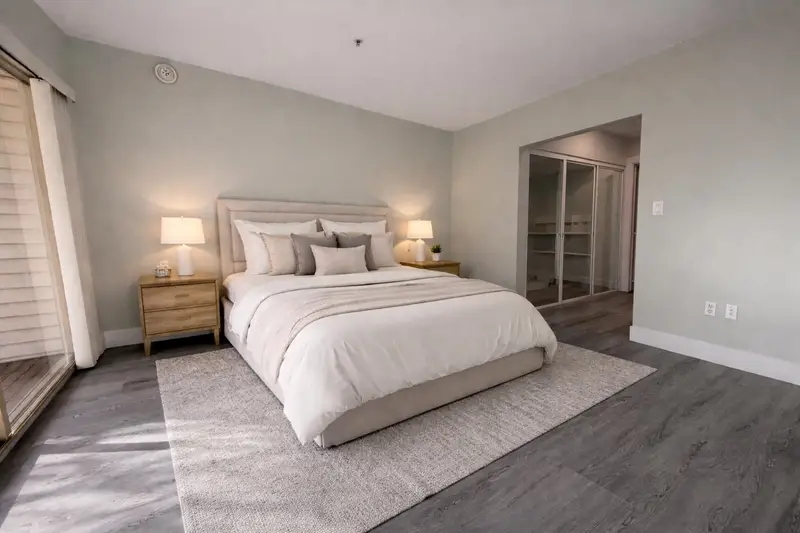 206 1955 SUFFOLK AVENUE - photo 4 of 17