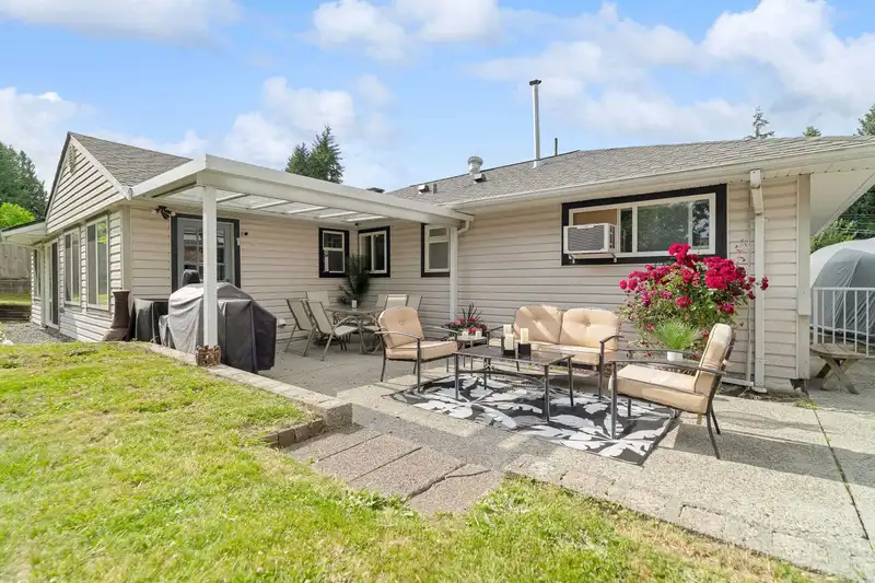 14848 LARK PLACE - photo 2 of 31
