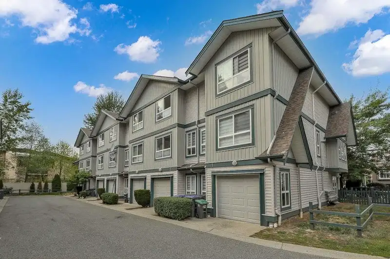 2 12730 66 AVENUE - photo 1 of 40