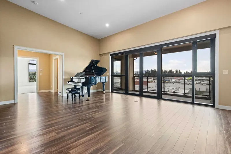 621 2860 TRETHEWEY STREET - photo 2 of 25