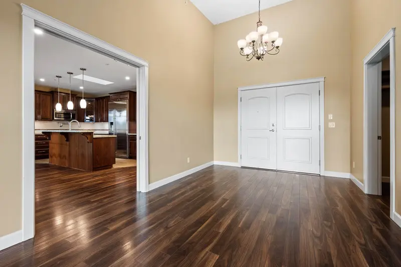 621 2860 TRETHEWEY STREET - photo 4 of 25