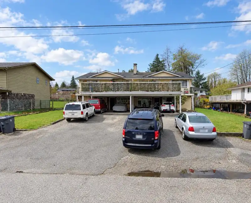 13948-13954 113A AVENUE - photo 1 of 1