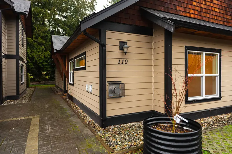 110 518 SHAW ROAD - photo 2 of 18