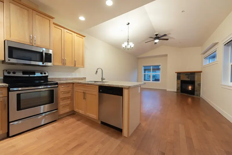 110 518 SHAW ROAD - photo 3 of 18