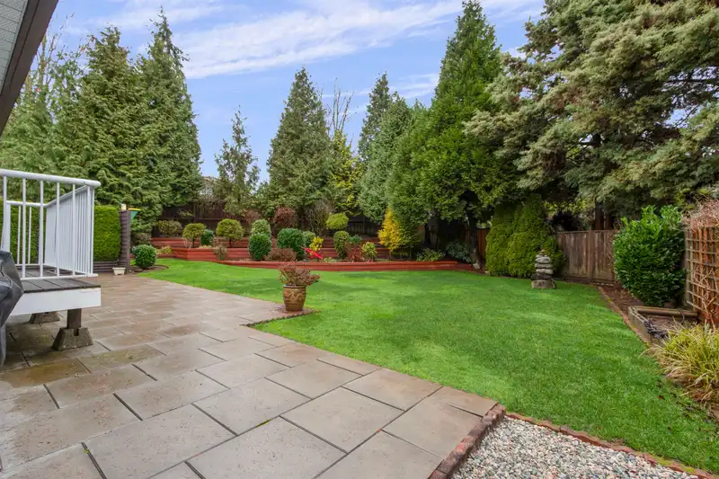5917 KILDARE PLACE - photo 4 of 40