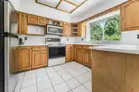 9692 157B STREET - thumbnail 7