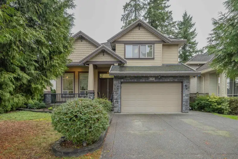 8042 160 STREET - photo 1 of 40