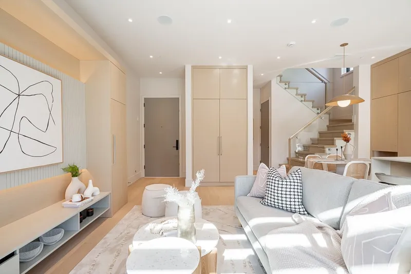 2 372 E 37TH AVENUE - photo 2 of 25