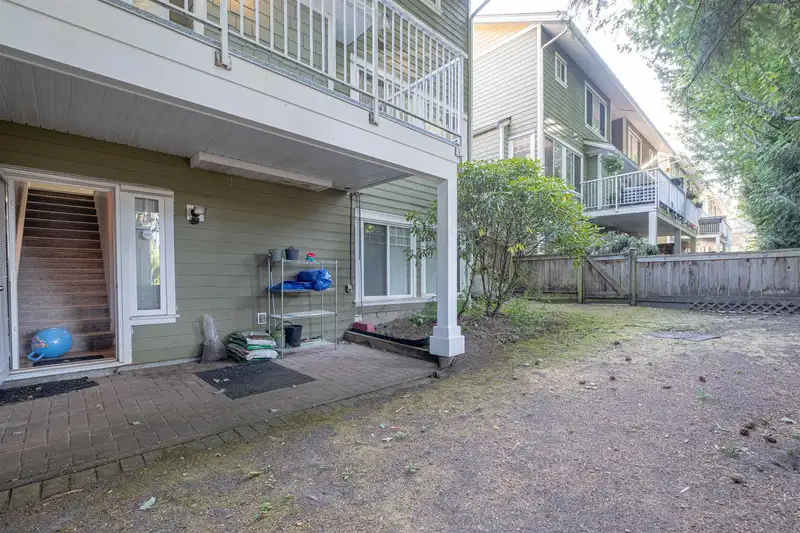 25 6110 138 STREET - photo 4 of 40