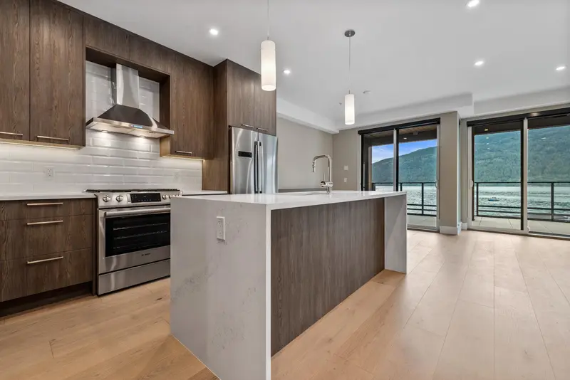 205 3175 COLUMBIA VALLEY ROAD - photo 3 of 25