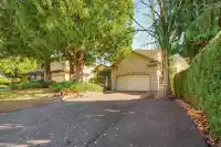 5786 169 STREET - thumbnail 3