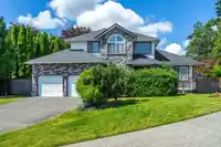 8077 161 STREET - thumbnail 1
