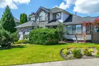 8077 161 STREET - thumbnail 2