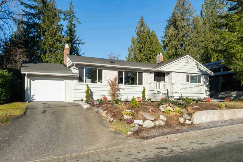 3837 SUNNYCREST DRIVE - photo 2 of 25