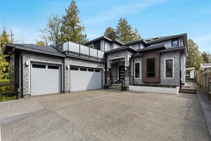 10578 127A STREET - photo 2 of 36