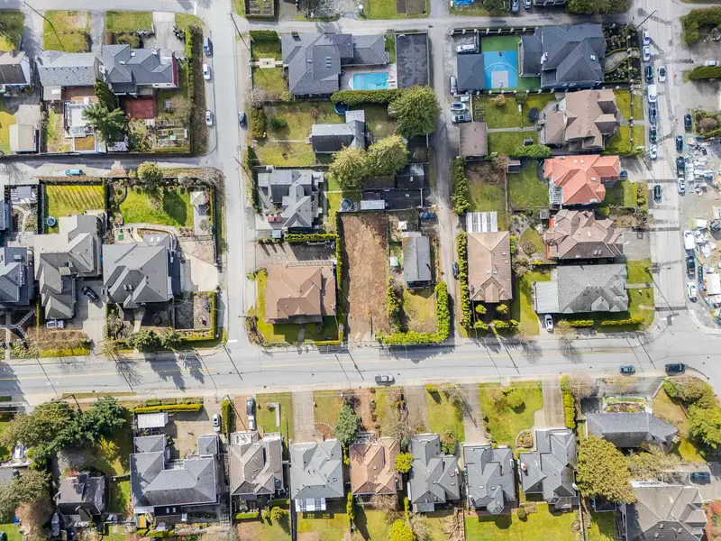 636 ROCHESTER AVENUE - photo 4 of 14