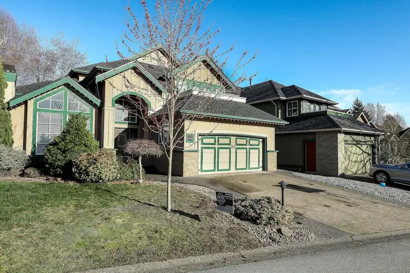 15376 SEQUOIA DRIVE - photo 2 of 25