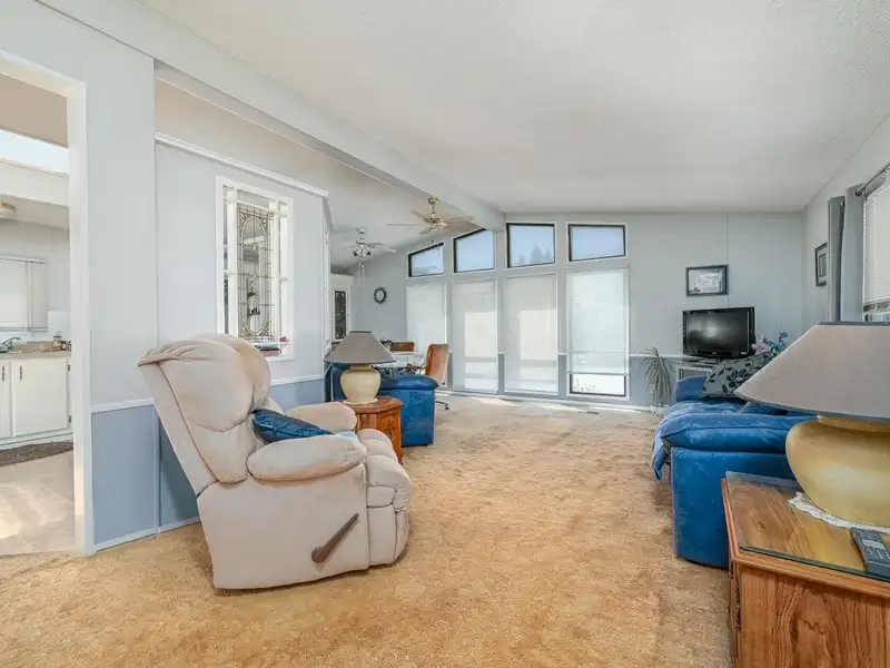 9 8670 156 STREET - photo 3 of 22