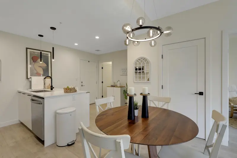 602 8379 201 STREET - photo 1 of 25