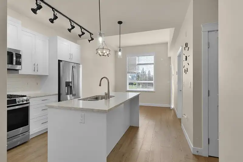 612 11077 RAVINE ROAD - photo 3 of 29