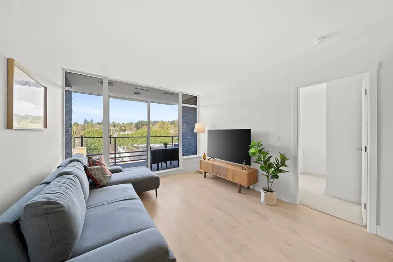 404 1210 E 27TH STREET - photo 4 of 25