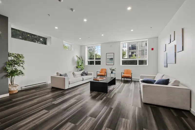 303 13628 81A AVENUE - photo 3 of 18