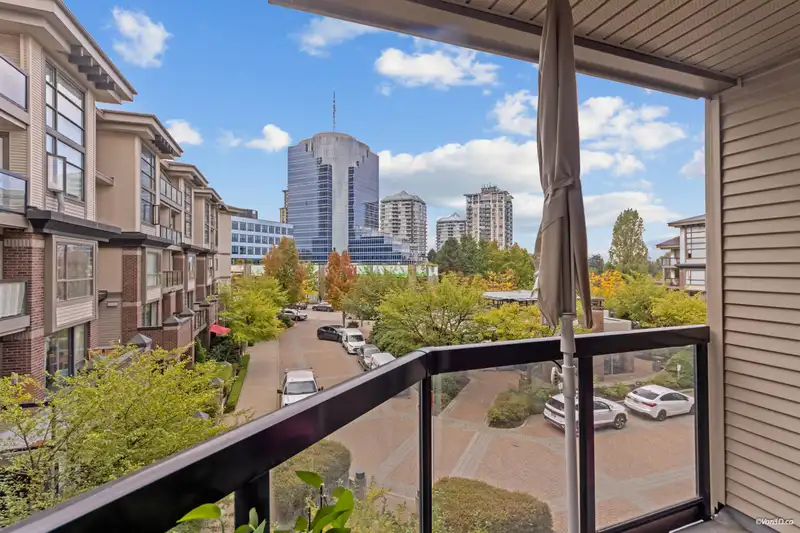 329 10838 CITY PARKWAY - photo 1 of 27