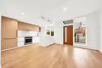 TH1 10448 UNIVERSITY DRIVE - thumbnail 4