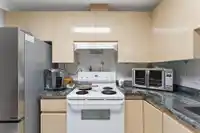 211 8115 121A STREET - thumbnail 10