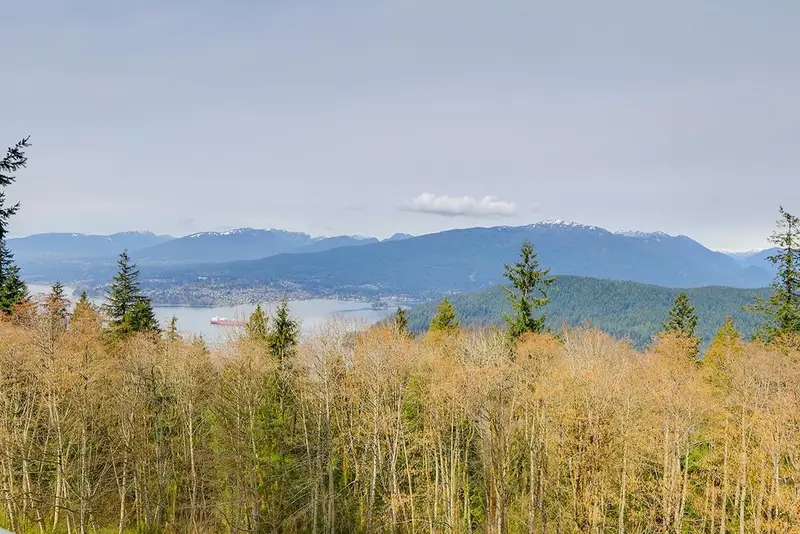 507 8940 UNIVERSITY CRESCENT - photo 1 of 24